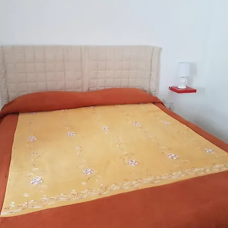 بيت ضيافة Vico Crisumma *